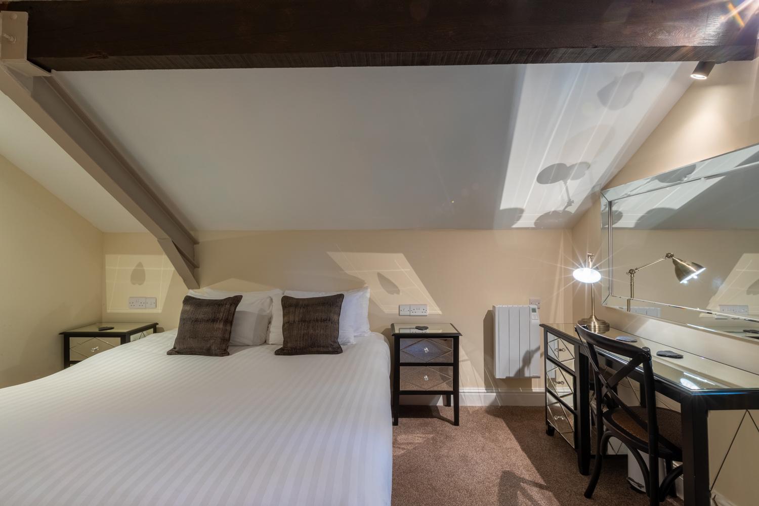 Lakes Hotel & Spa Bowness-on-Windermere Bilik gambar A room at the hotel