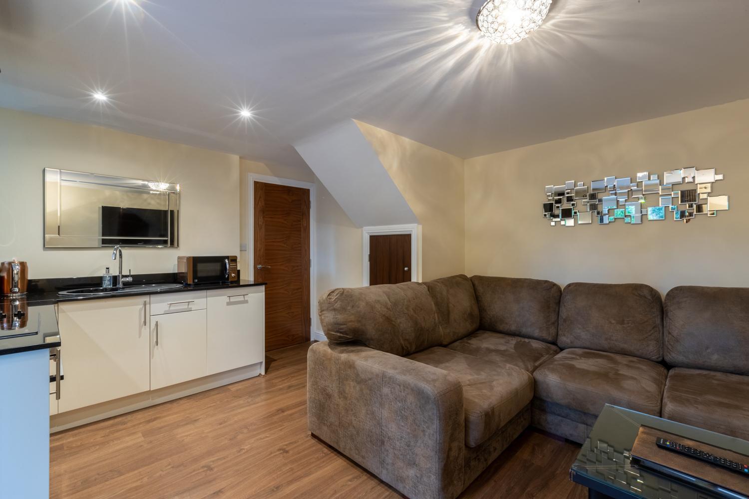 Lakes Hotel & Spa Bowness-on-Windermere Bilik gambar A typical apartment at the hotel